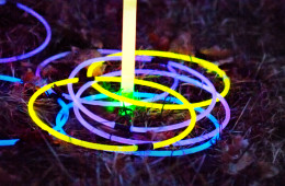 DIY-Glowing-Ring-Toss