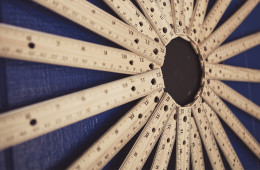 DIY Back-to-School Ruler Wreath