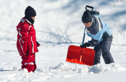kids shoveling snow
