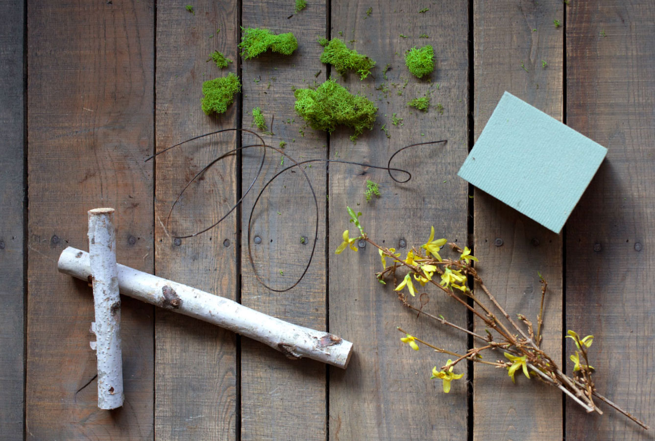 Old Rugged Cross – a Great Easter Decoration Supplies