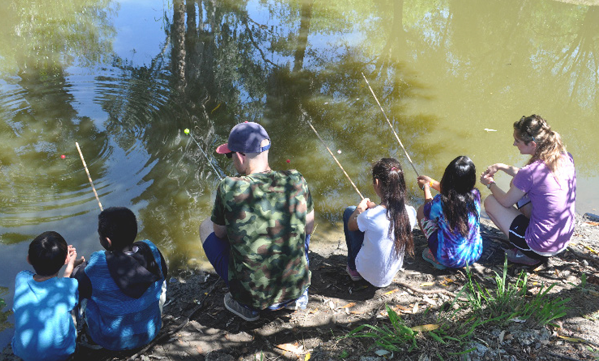 royal-family-kids-fishing